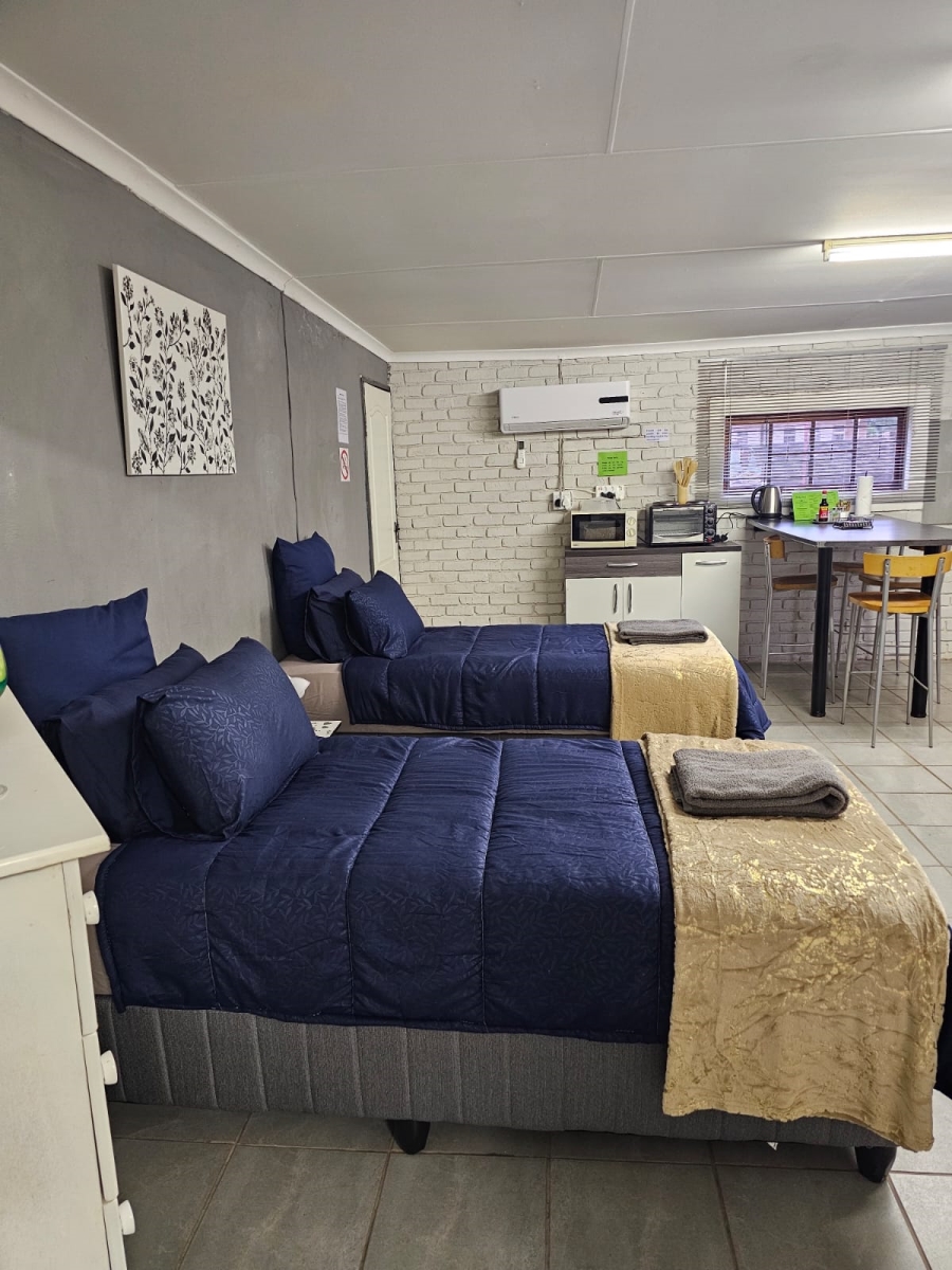 To Let 2 Bedroom Property for Rent in Olifantshoek Northern Cape